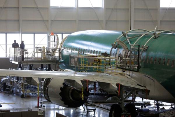 波音公司将于明天暂停737飞机的生产
